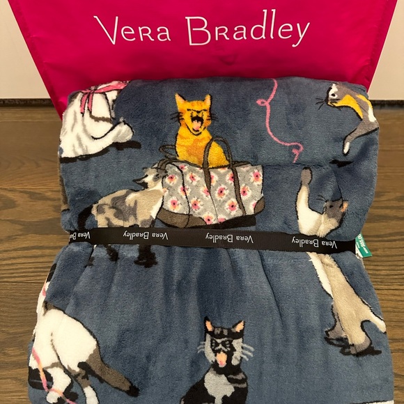 ❤️AMAZING DEAL❤️ Vera Bradley Fleece Throw Blanket NWT - Picture 4 of 4